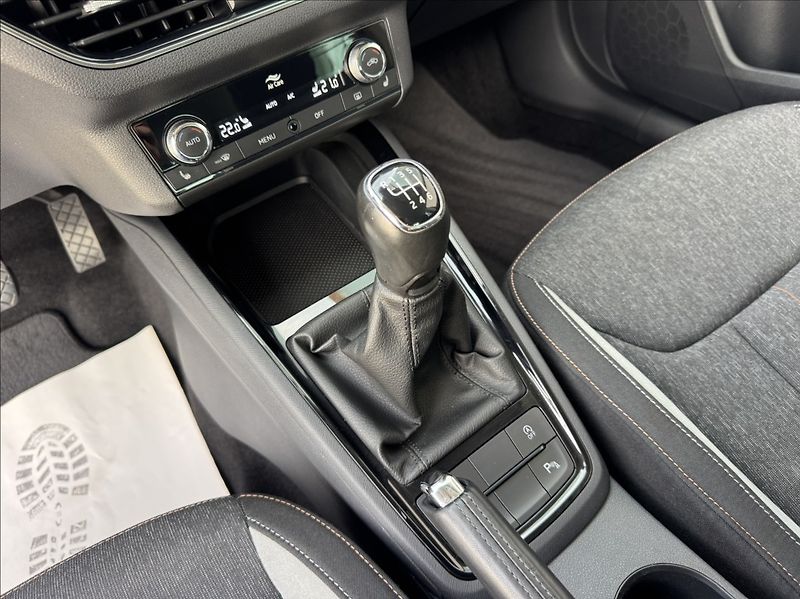 Škoda Scala 1,0 TSI STYLE DPH 1.maj. ČR - fotka 33 z 50