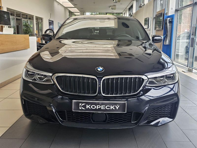 BMW Řada 6 640d xDrive - fotka 2 z 32