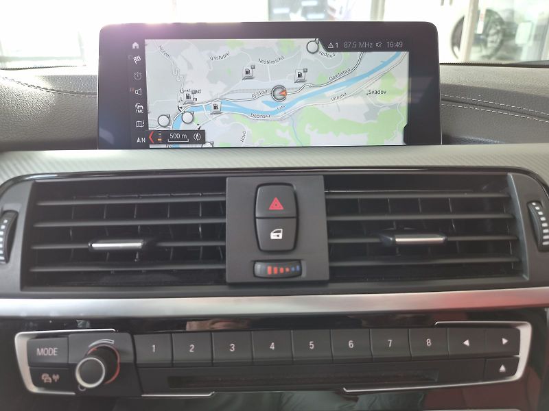BMW Řada 4 440i xDrive - fotka 27 z 28