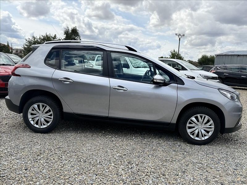 Peugeot 2008 1,2 81kW AUTOMAT,NAVI,NOVÉ ČR - fotka 4 z 32