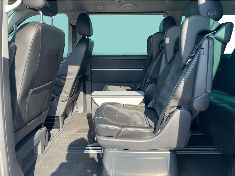 Volkswagen Multivan 2.0 TDi 4-Motion DSG 7st. High - fotka 12 z 26