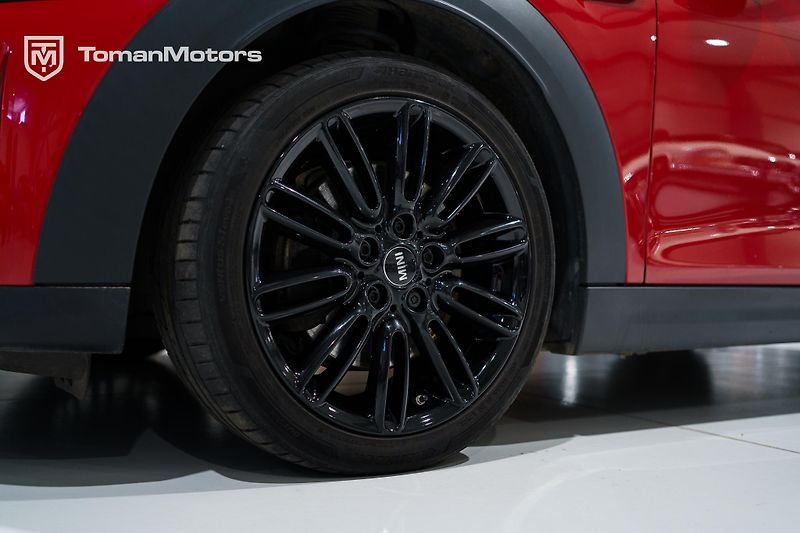 Mini Cooper S (2022) 2.0L T Aut. - fotka 17 z 19