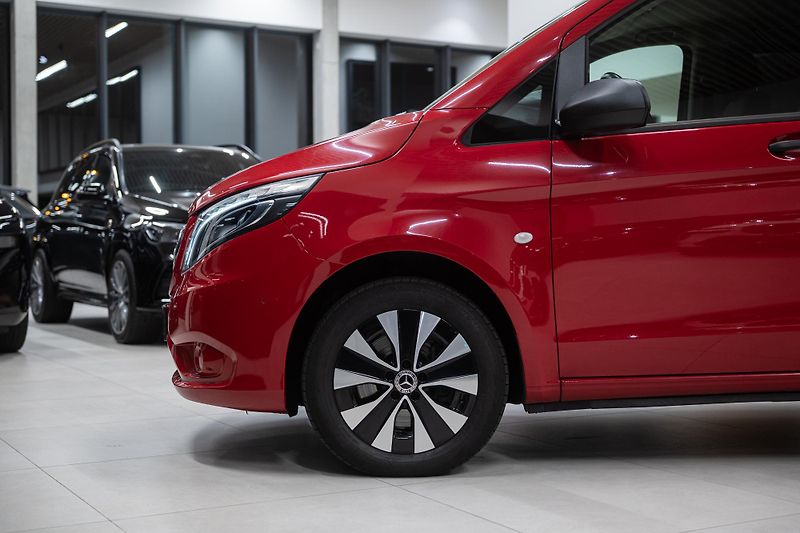 Mercedes-Benz Vito (2022) 116 CDI 4X4 - fotka 2 z 35