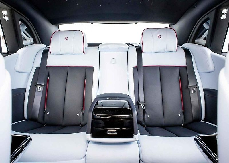 Modernizovaný Rolls-Royce Phantom (2022)