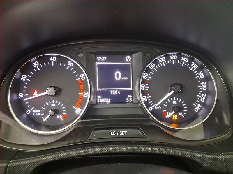 Škoda Fabia (2015) Style 1.2 TSI, ČR,1.maj - fotka 11 z 16