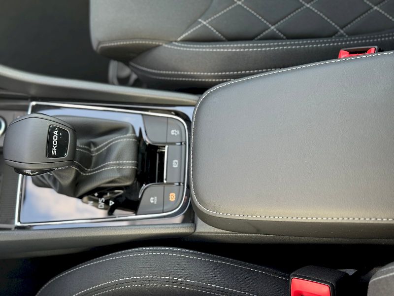 Škoda Karoq (2026) Sportline 1.5 TSI 110 kW DSG - fotka 24 z 32
