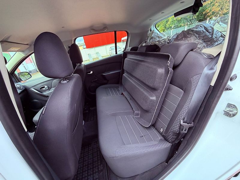 Dacia Sandero 1.0 SCe Access, ČR, 1.Maj - fotka 11 z 20