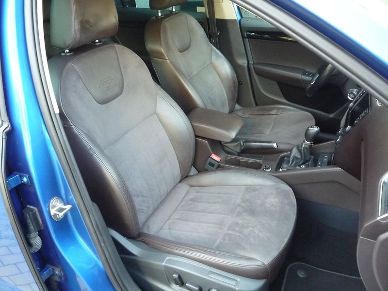 Škoda Octavia (2015) Combi 2,0TDi 110kW 4x4 L&K - fotka 20 z 25