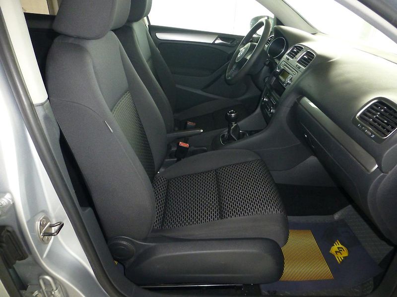 Volkswagen Golf (2009) 1,4I**DIGIKLIMA** - fotka 17 z 24