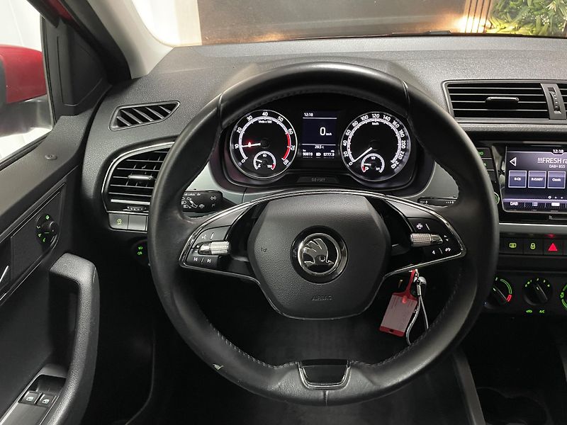 Škoda Fabia 1.0 TSi ČR CEBIA  - fotka 22 z 30