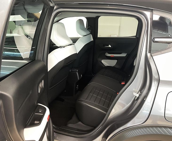 Citroën C3 (2026) MAX 1,2 Hybrid 110 aut - fotka 11 z 25