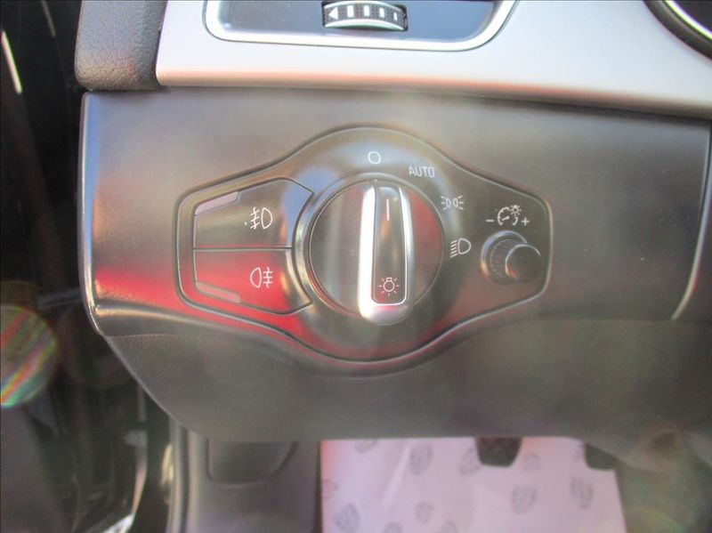 Audi A4 Avant 2,0 TDI, quattro, servis - fotka 33 z 45