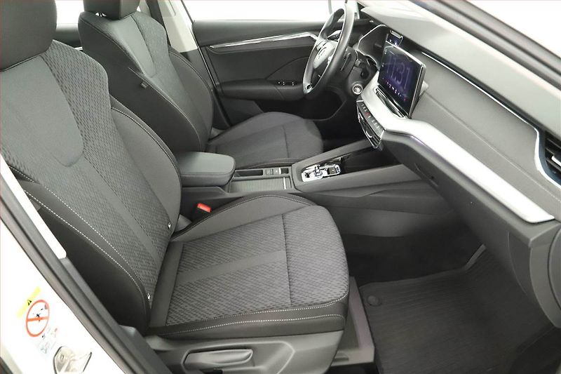 Škoda Octavia (2023) Style 1.5 TSI e-tec - fotka 6 z 14