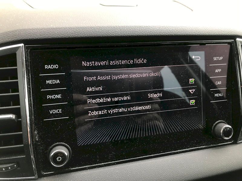 Škoda Karoq (2019) AMBITION TSI 1.5-110KW 6MP - fotka 24 z 24