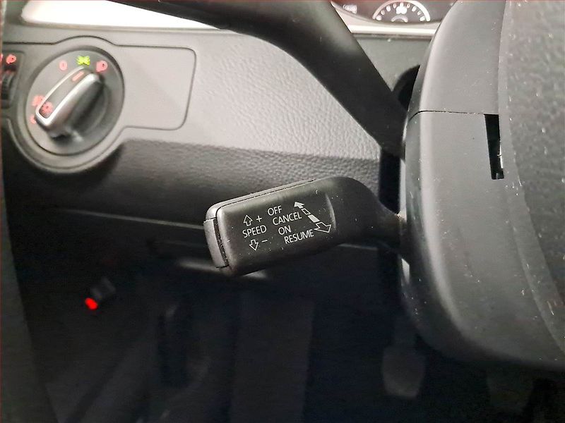 Volkswagen Passat (2015) 1.6 TDI, Tempomat - fotka 17 z 17