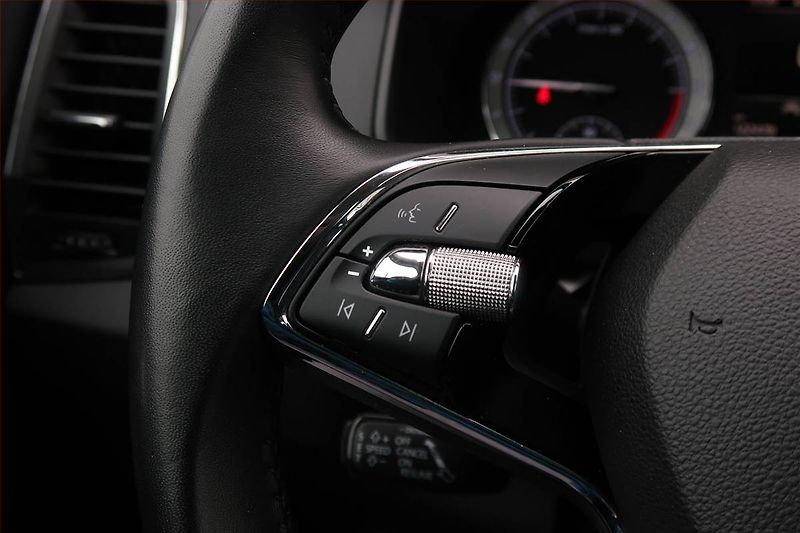 Škoda Karoq (2022) 2.0 TDI - fotka 18 z 21