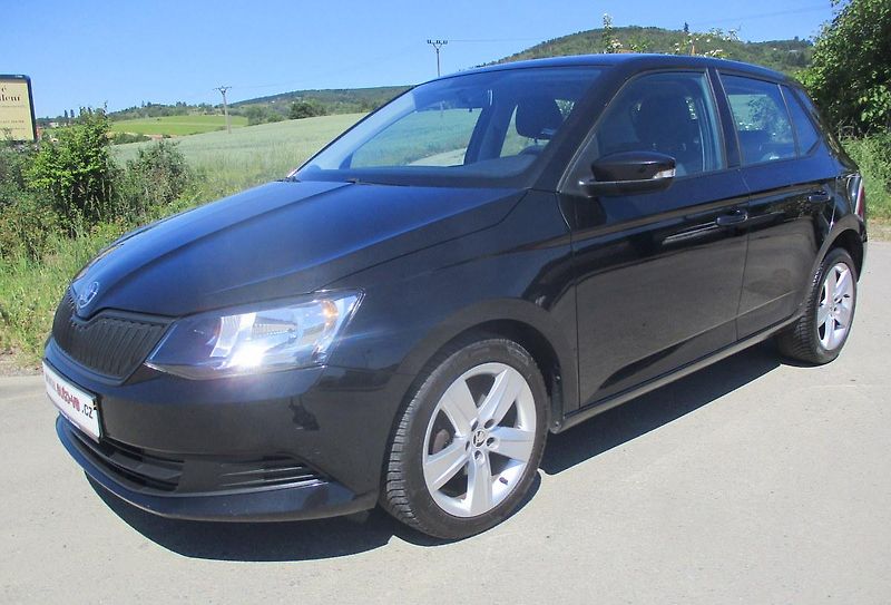 Škoda Fabia (2016) 1.2TSi ACT*BT+HF*L+Z PNEU - fotka 1 z 40