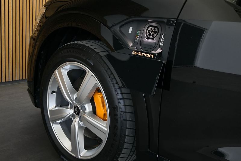Audi e-tron 55 300kW Matrix Tažné ZÁRUKA - fotka 10 z 43