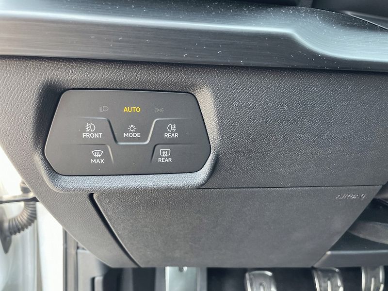 Cupra Formentor (2023) 1.5 TSI,110kW,1.Maj,ČR - fotka 28 z 38