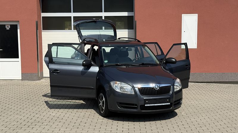 Škoda Fabia 1.4 16V*63kW*Cool Edition*TOP* - fotka 20 z 21