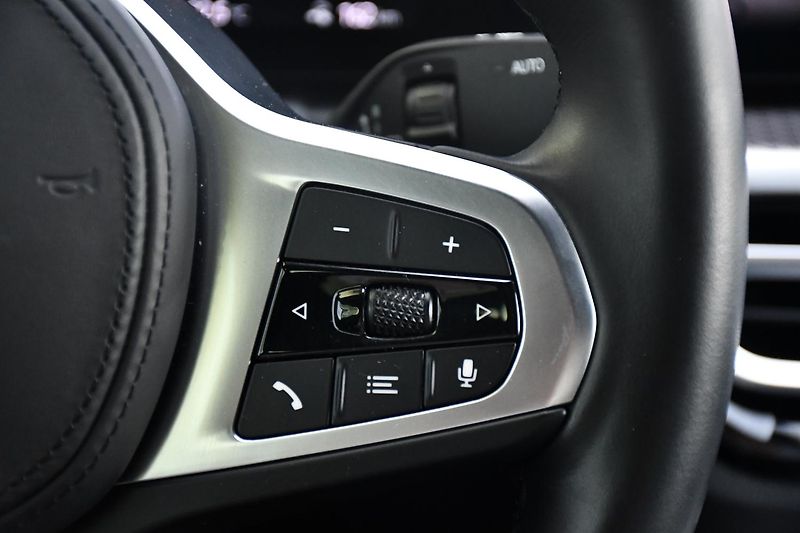 BMW i4 eDrive40 M-SPORT H/K 1M - fotka 24 z 42