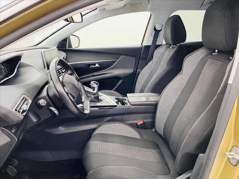 Peugeot 3008 1,2 PureTech 96kW Active - fotka 5 z 28