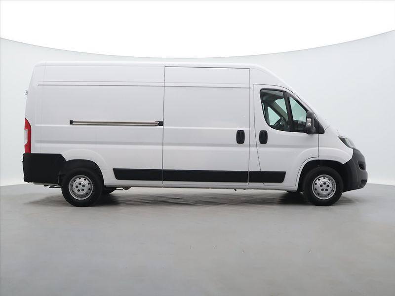 Peugeot Boxer 2,2 HDI 103 KW L3H2 DPH CZ 1.M - fotka 8 z 31