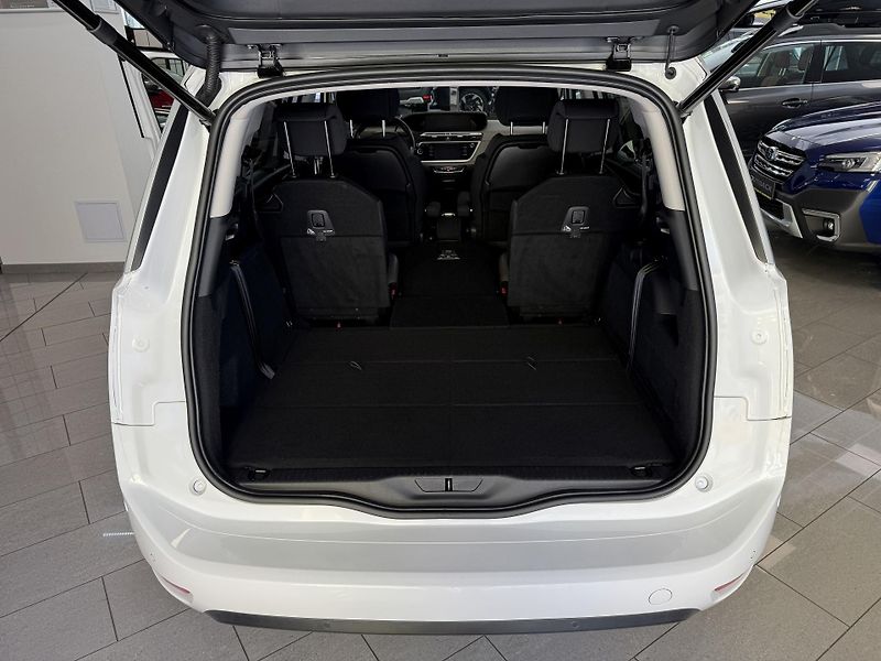 Citroën Grand C4 SpaceTourer 1.5 Blue HDi 130 EAT8 Shine P. - fotka 23 z 53