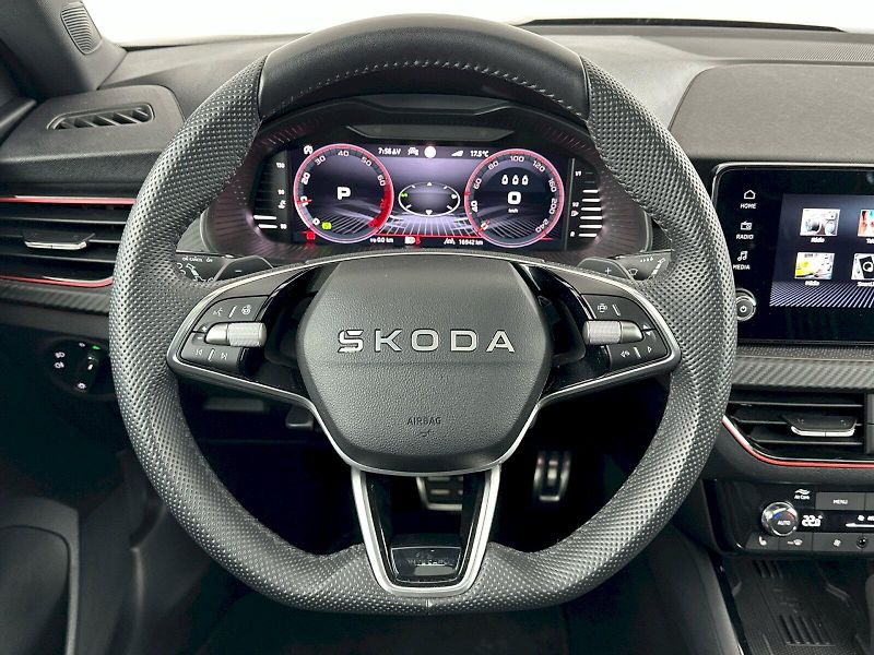 Škoda Kamiq (2025) DSG 1.0TSI 85kW Monte Carlo - fotka 9 z 32