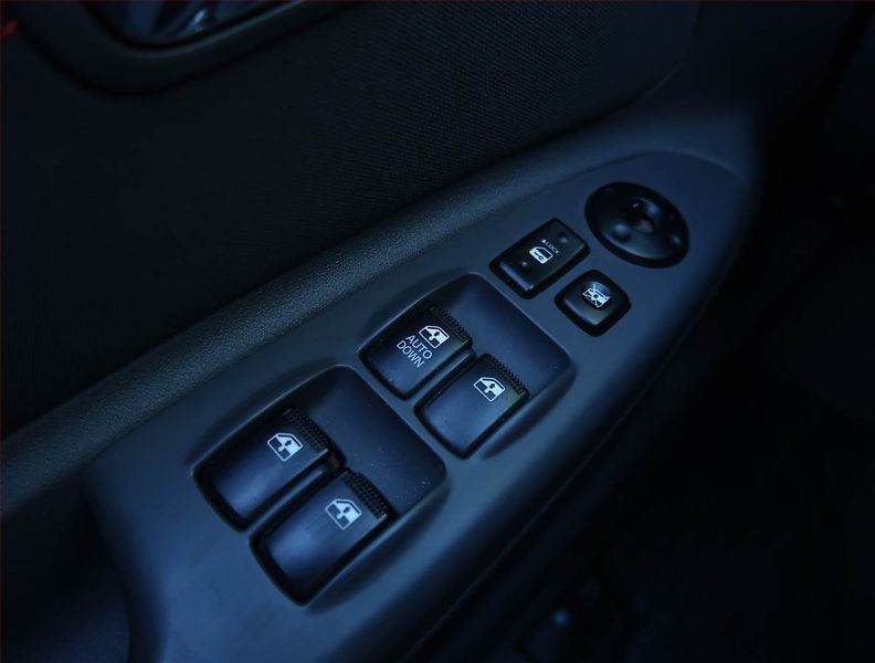 Kia Rio (2009) 1.4 16V, po STK, zamluveno - fotka 14 z 14