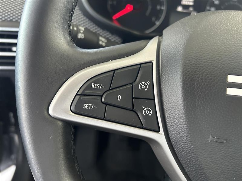 Dacia Sandero 1,0   ČR,1.MAJITEL,ZÁRUKA 3/20 - fotka 14 z 27