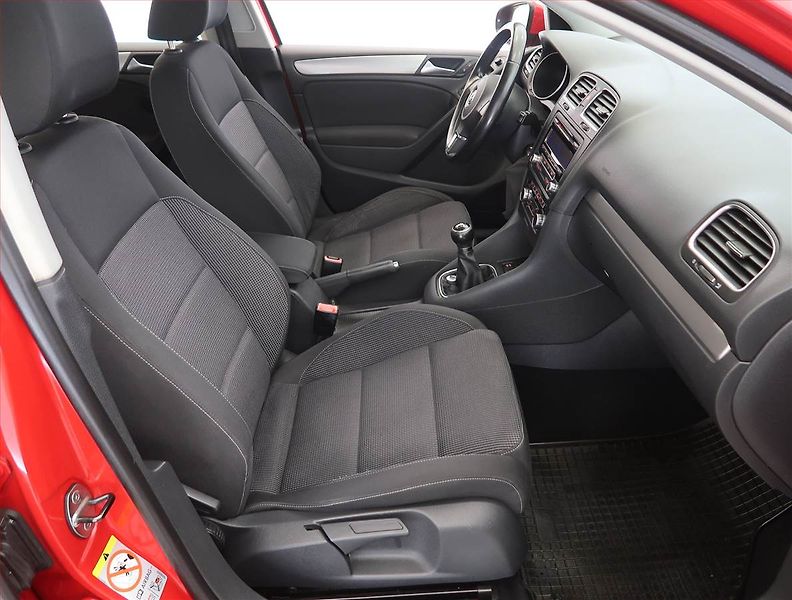 Volkswagen Golf (2009) 1.4 TSI, Serv.kniha, Tempomat - fotka 9 z 16