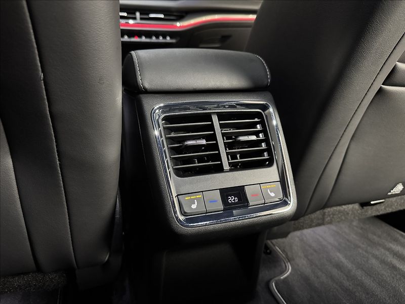 Škoda Enyaq 80 Sportline LED Matrix Assist - fotka 17 z 47