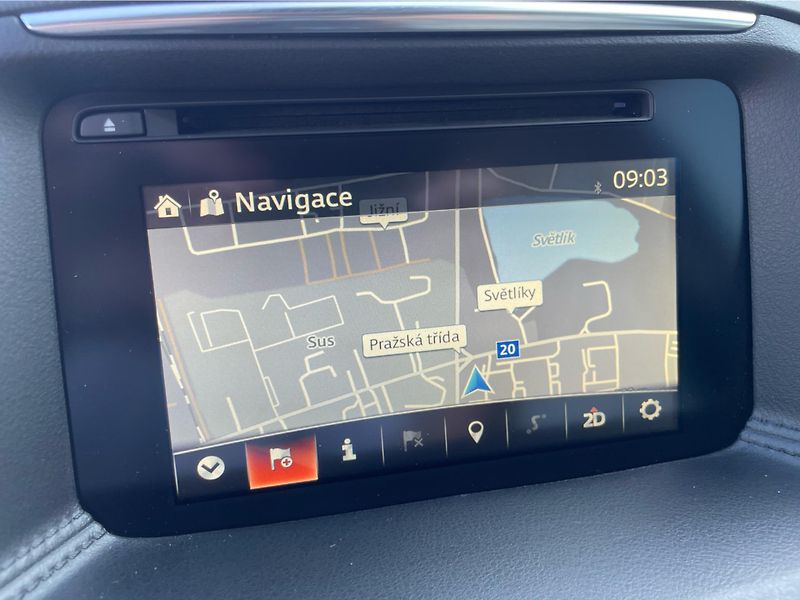 Mazda CX-5 2.2 D SkyActiv  4x4 automat - fotka 18 z 25