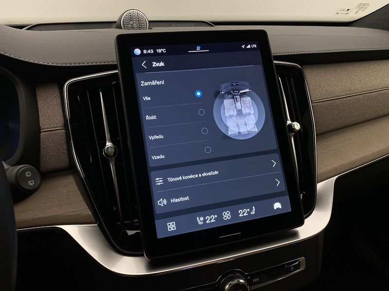 Volvo XC90 T8 AWD RECHARGE BRIGHT ULTRA 7 - fotka 64 z 73