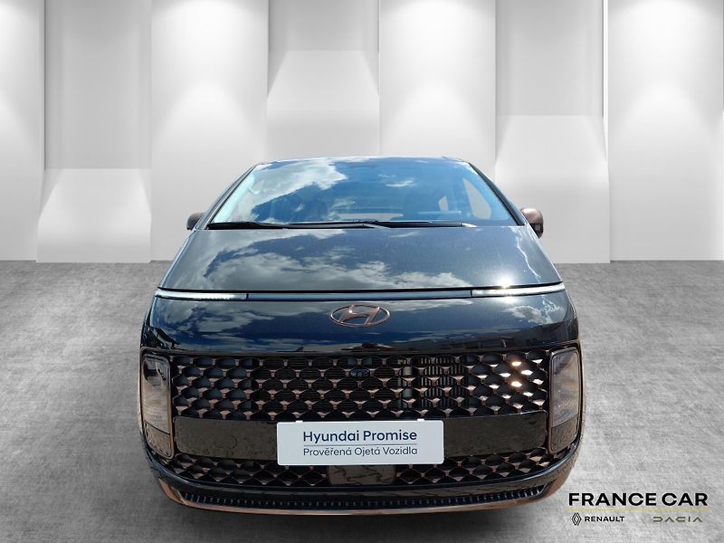 Hyundai Staria (2024) 2.2D 4x4 DCT LUXURY BRASS PANO - fotka 2 z 29