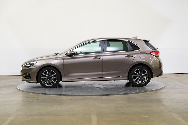 Hyundai i30 - fotka 3 z 28