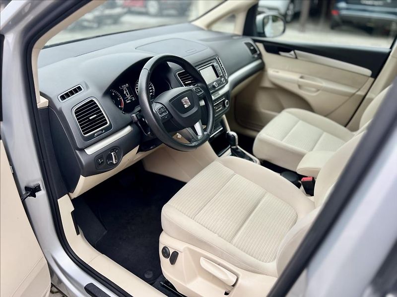 Seat Alhambra 2,0 TDi / STYLE / DSG / 7-míst - fotka 11 z 44