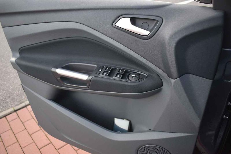 Ford C-Max druhé generace je povedené auto