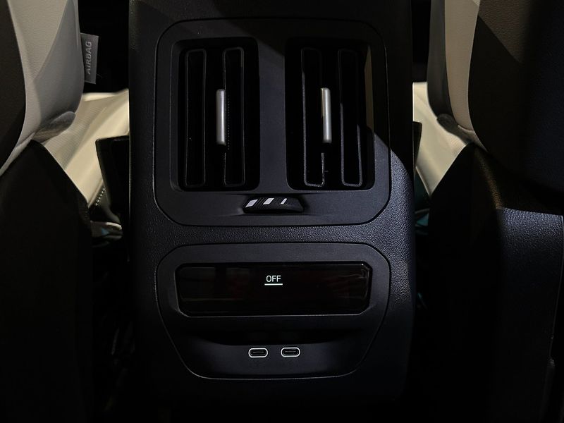 BMW iX3 50 xDrive M-Sport H/K HuD 360 - fotka 20 z 24