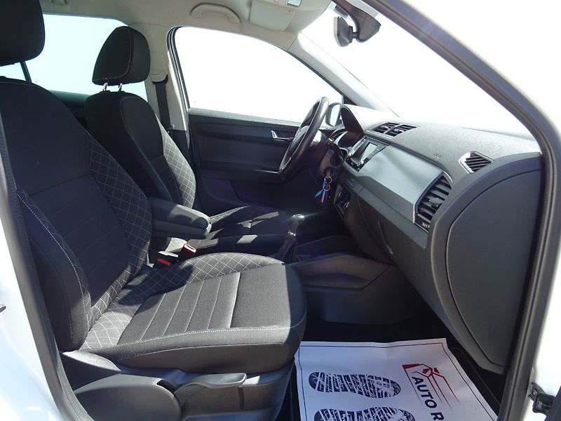 Škoda Fabia (2015) 1.2i81kW,Edition,1maj,el.s.kni - fotka 12 z 24