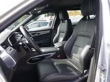 Jaguar F-Pace 2,0 R-Dynamic S D200 4x4 - náhled 10