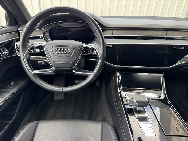 Audi A8 3,0 50 TDI QUATTRO LASER DPH - fotka 26 z 50