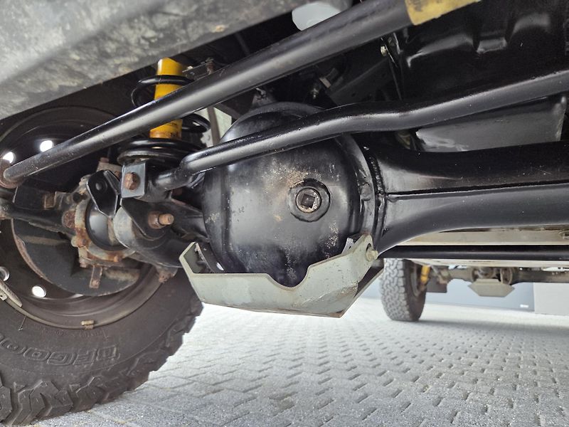 Land Rover Defender TDi HOBSON Military - RENOVACE - fotka 36 z 44