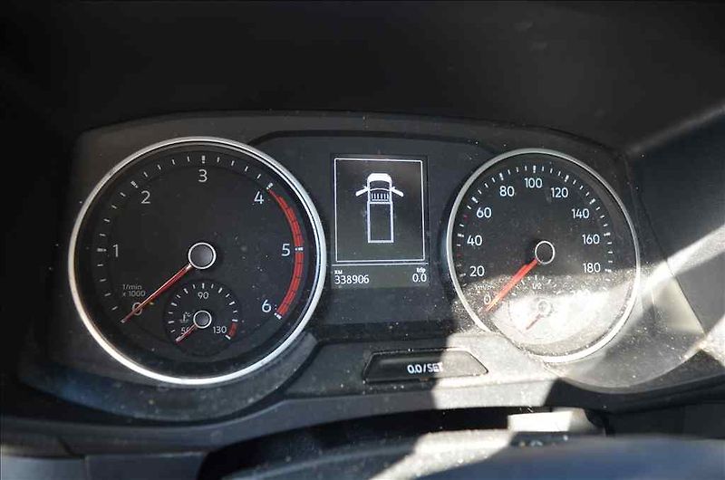 Volkswagen Crafter (2021) 2,0 TDI  VALNÍK + PLACHTA - fotka 10 z 13