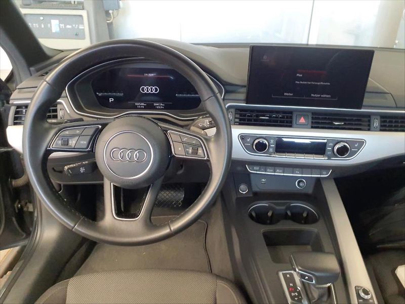 Audi A4 2,0 TDI QUATTRO KEYLESS KAMERA - fotka 5 z 10