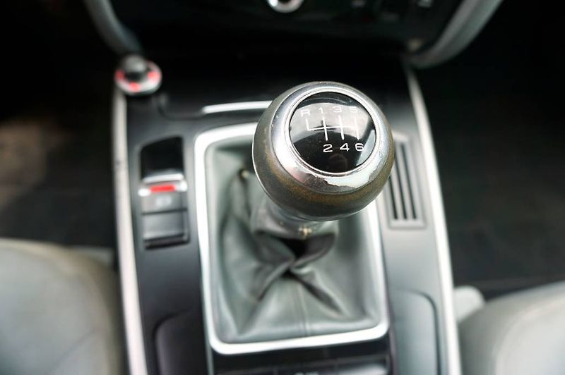 Audi A4 (2012) 2,0 TDI 105 kW - fotka 24 z 32