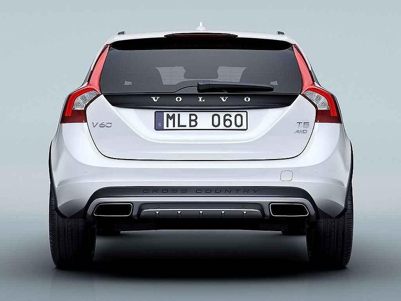 Volvo V60 Cross Country.