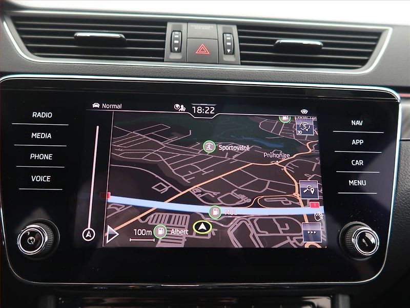 Škoda Superb (2020) Sportline iV 1.4 TSI PHEV - fotka 20 z 24