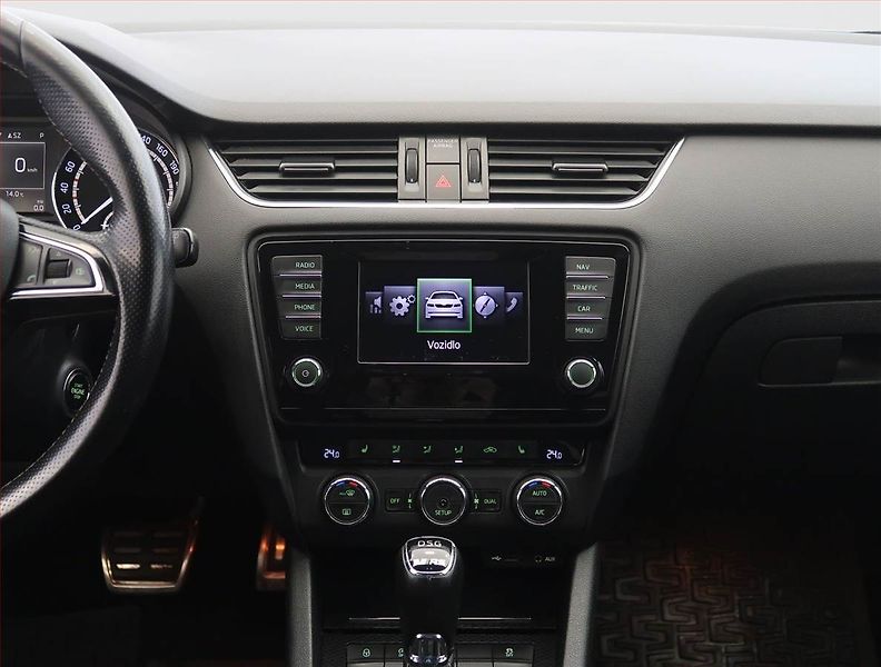 Škoda Octavia (2014) RS 2.0 TDI, Automat, Navi - fotka 12 z 24